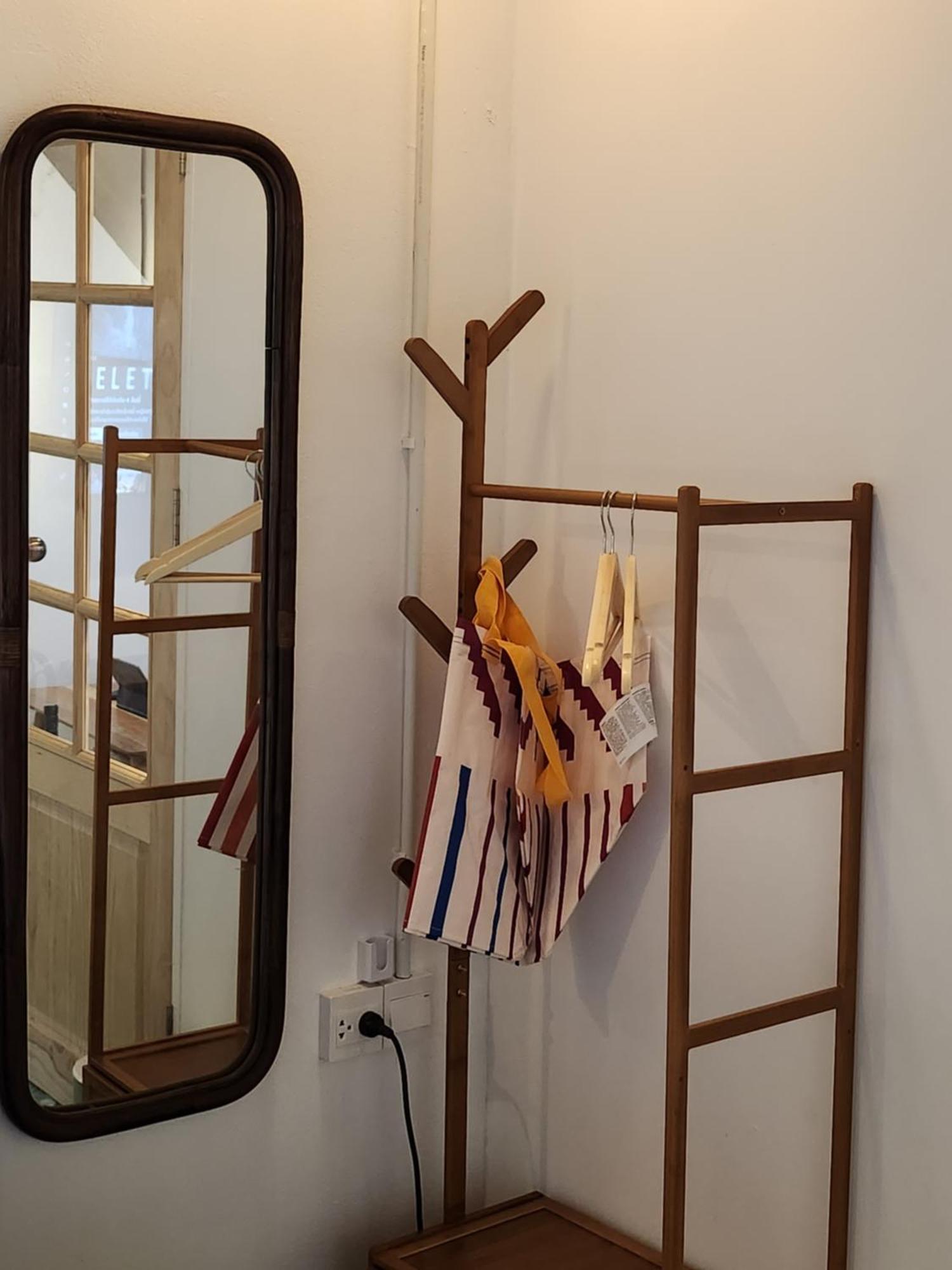 Hostel The Ordinary 8 Surat Thani Exterior foto