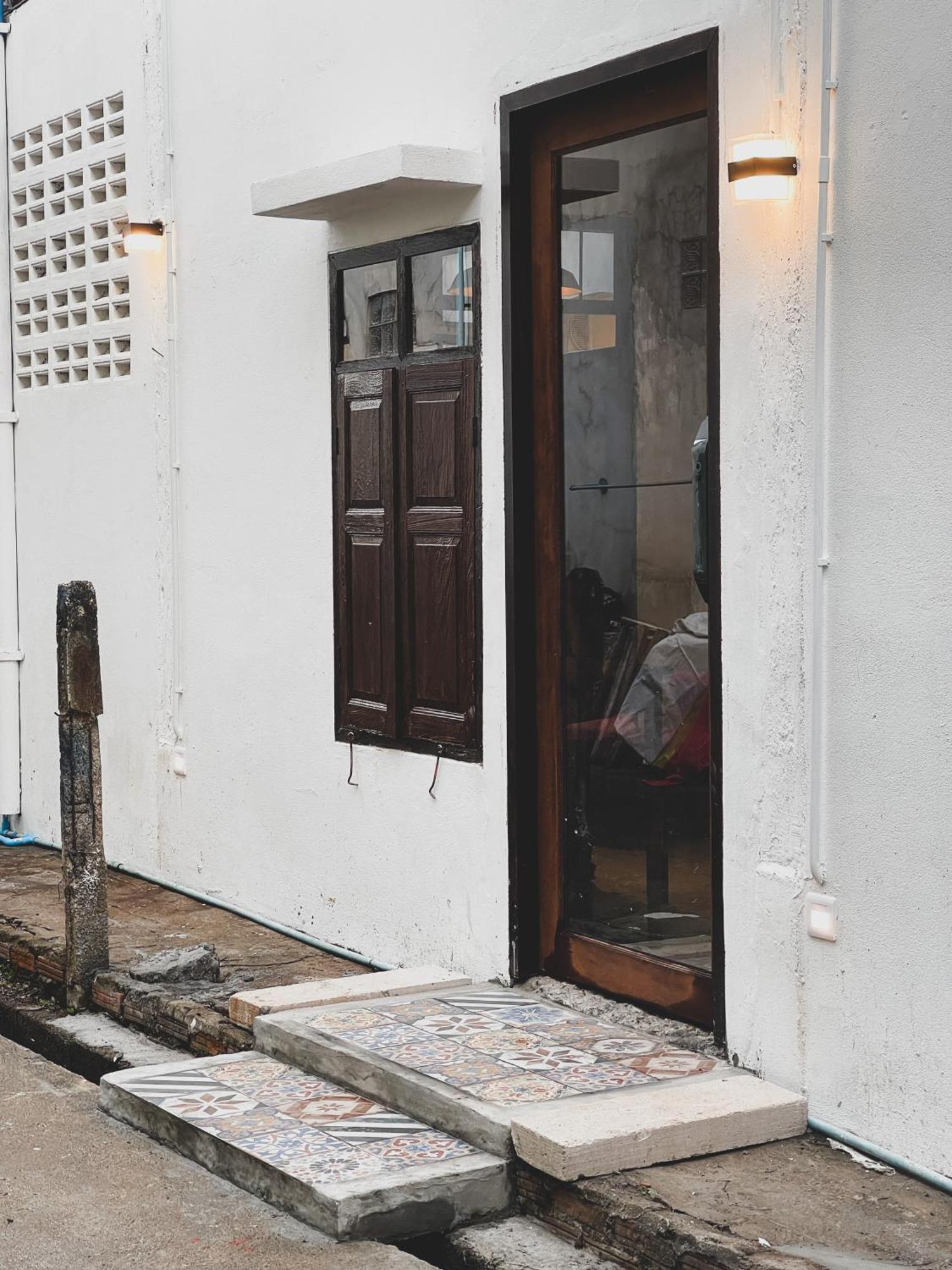 Hostel The Ordinary 8 Surat Thani Exterior foto
